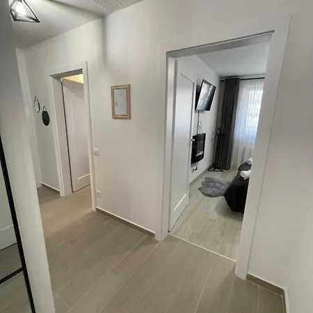 A&a Apartment